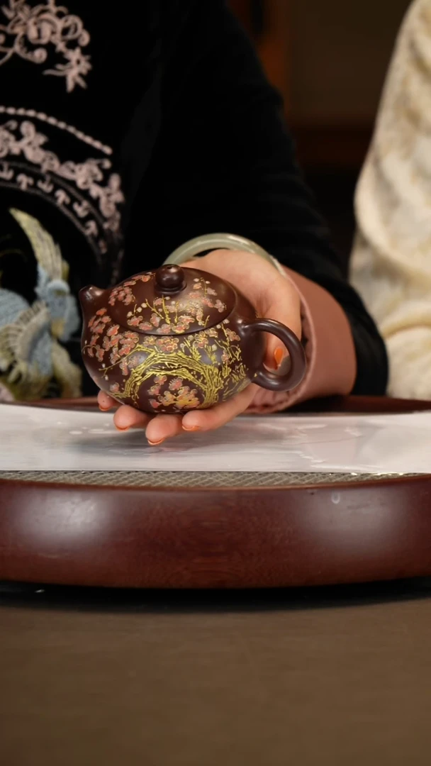 【闪购商品】紫砂茶壶【戴静波】紫袍玉砂西施