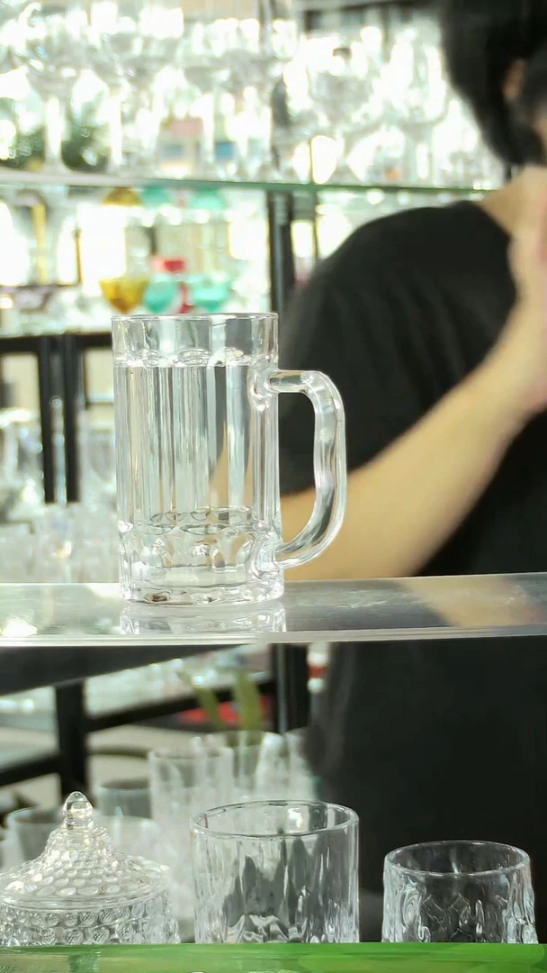 水晶玻璃平底款18-300  把杯1个