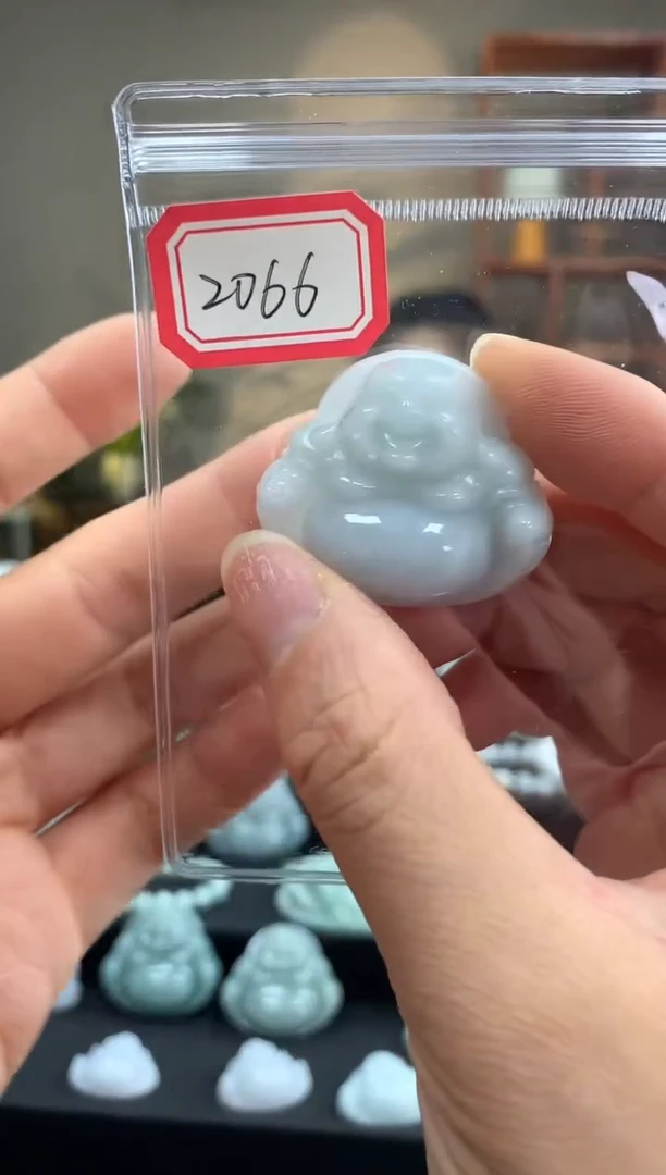 翡翠未镶嵌颈饰佛公2066