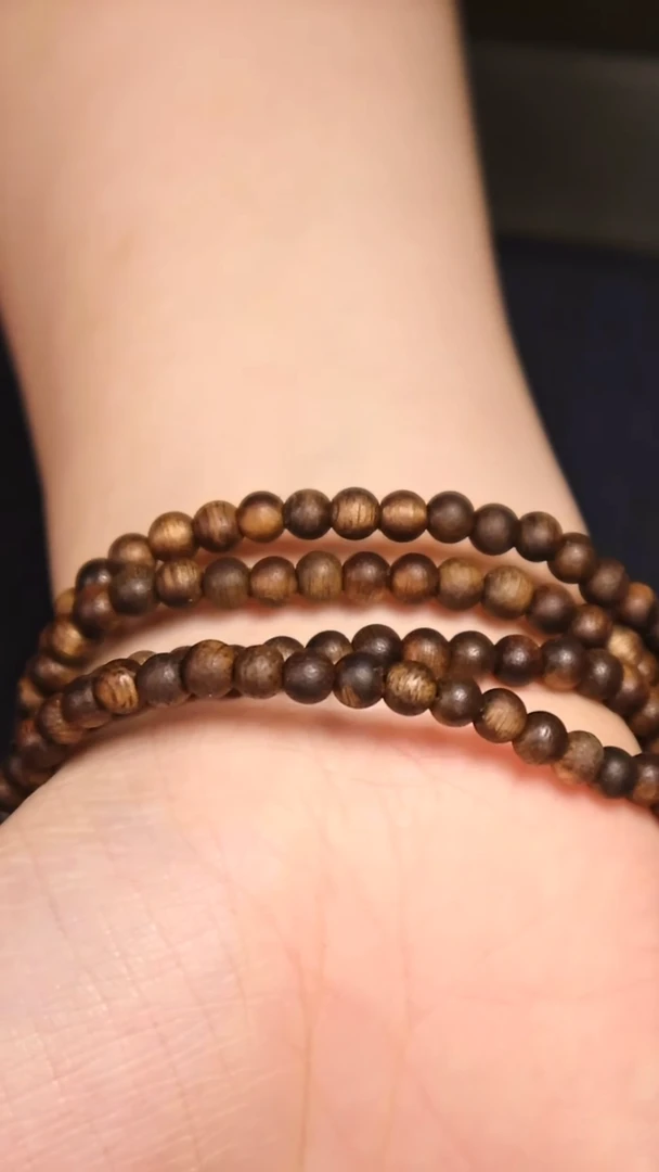 沉香手串海南沉香0.4多圈9.5分沉香手串