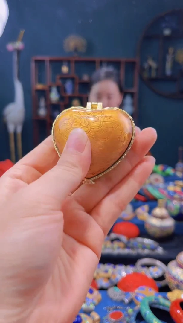 非遗绝技 景泰蓝盒子 黄