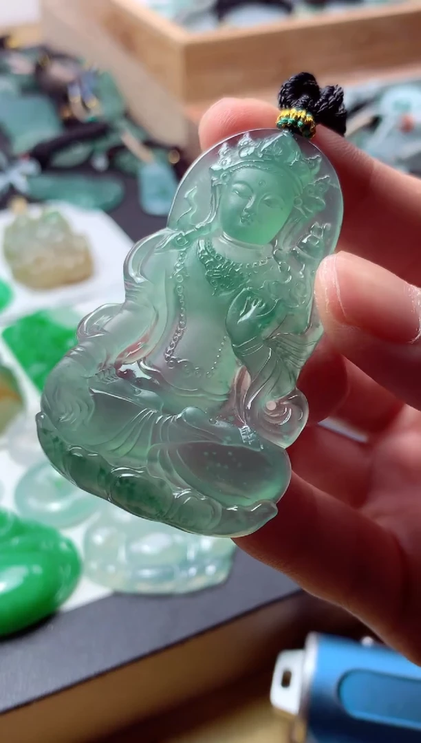 翡翠未镶嵌颈饰天然翡翠