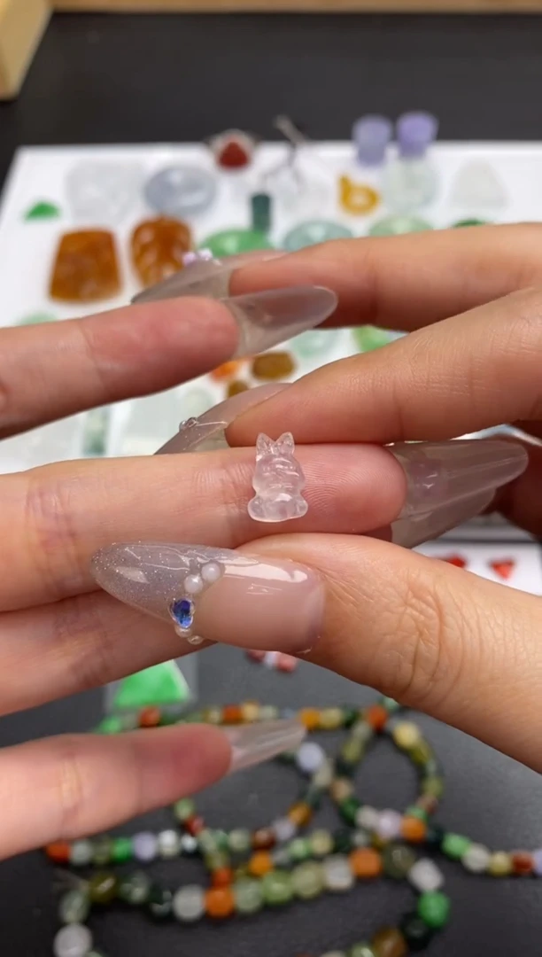 未镶嵌定制翡翠翡翠毛货~