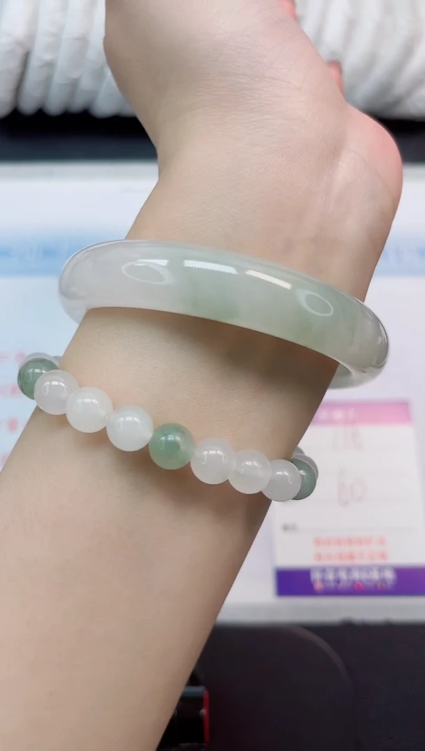 【闪购商品】石英质玉手镯未镶嵌116#60