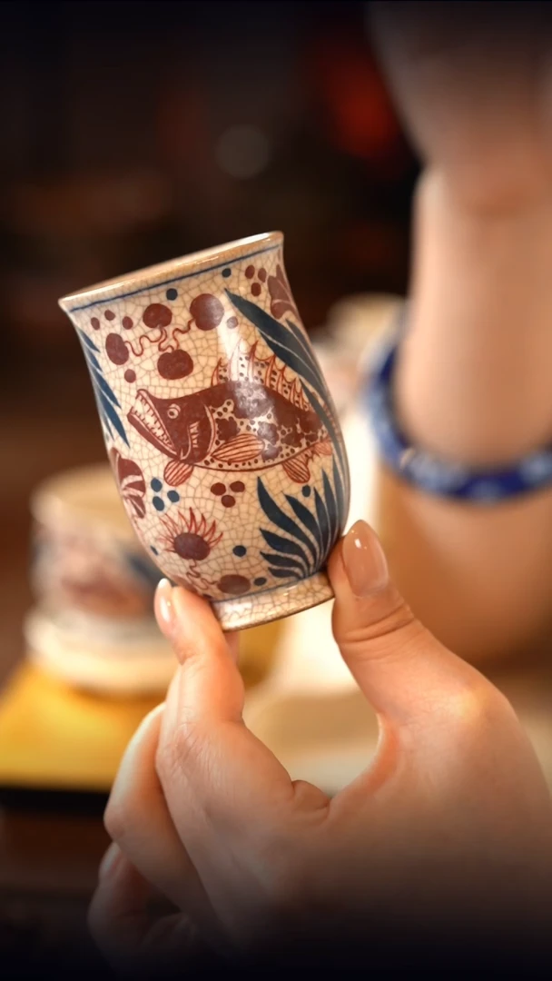 霖松堂 鱼藻青花拓片红 玉兰杯