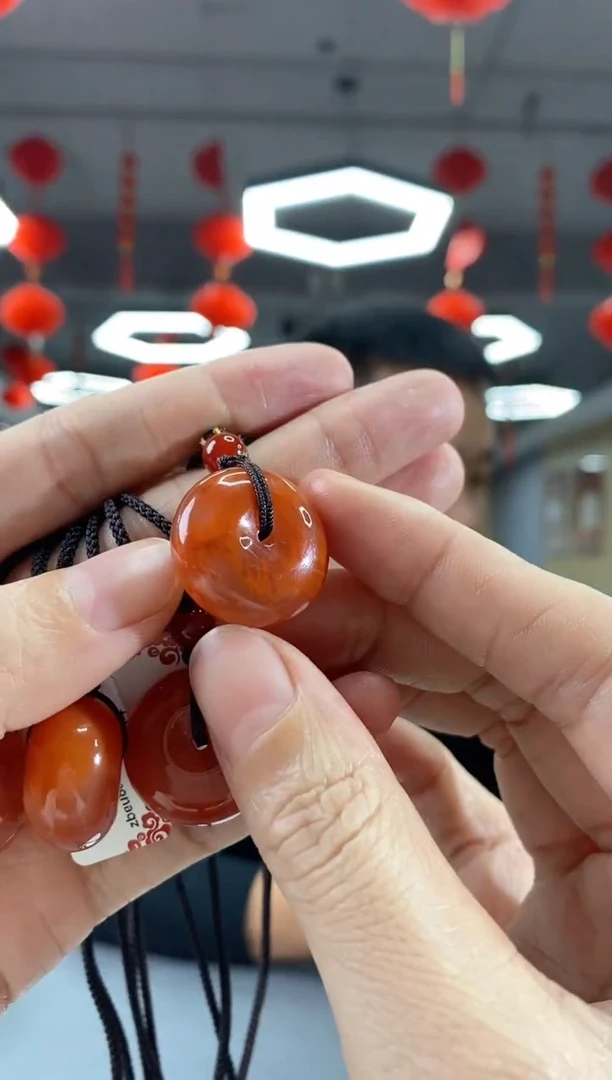 【闪购商品】南红玛瑙颈饰未镶嵌（颜色多样性拍一发一）yp