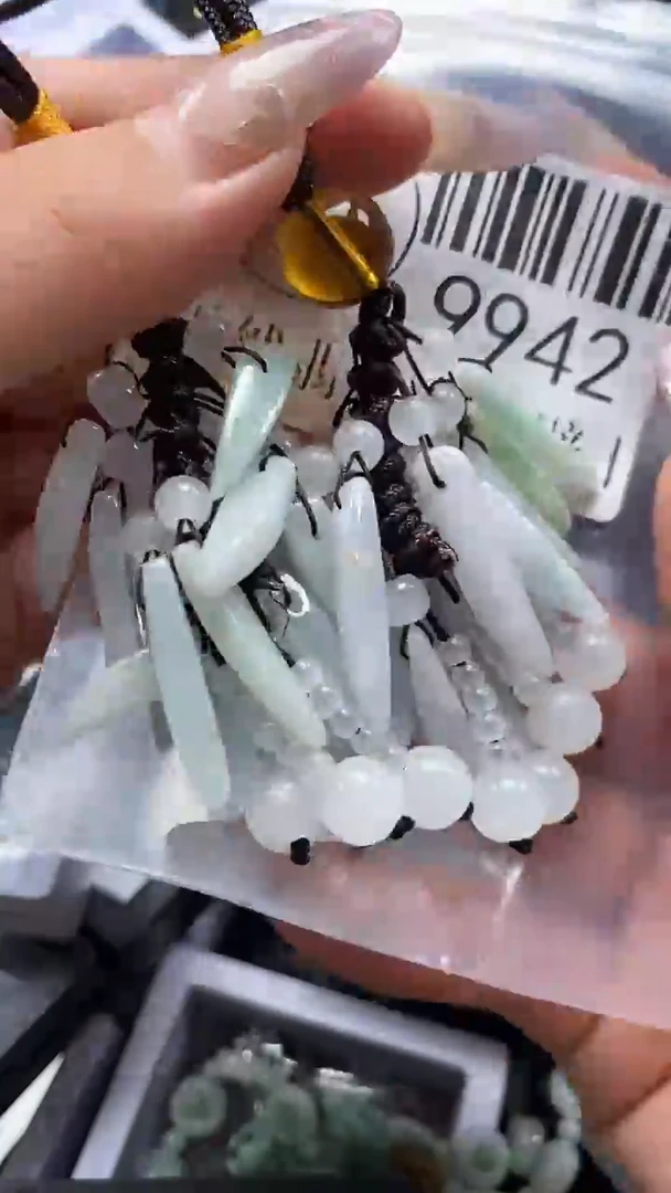吊坠(不含链)未镶嵌翡翠9942