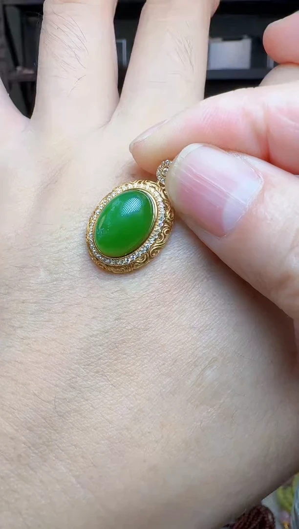 和田玉银S925镶嵌耳饰蛋面吊坠 微结构