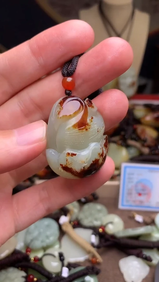 颈饰未镶嵌和田玉新疆料青海料清水和田玉吊坠
