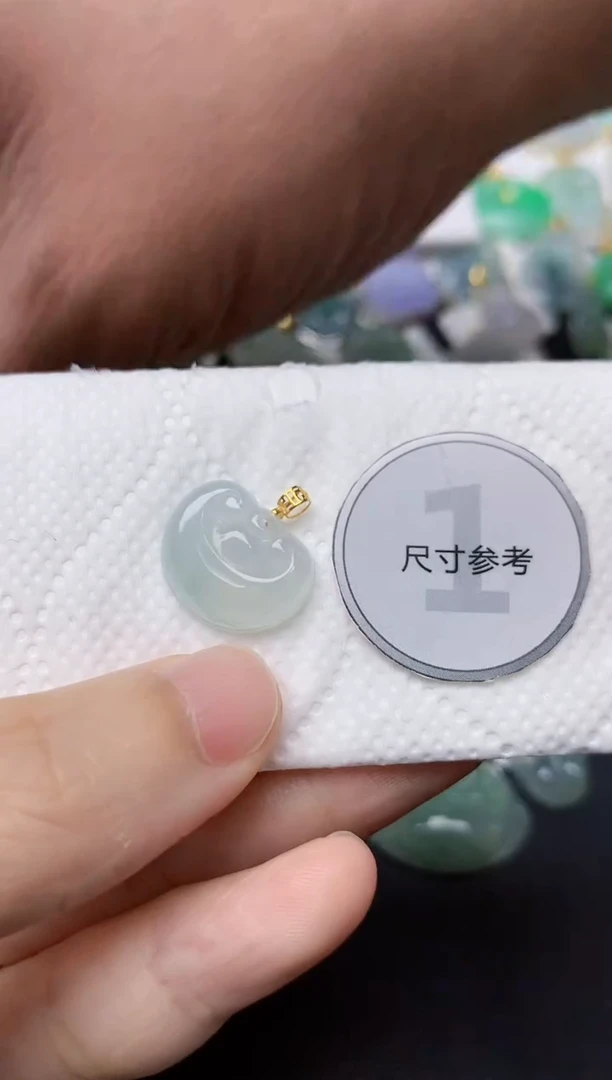 翡翠18K金镶嵌颈饰天然缅甸A货翡