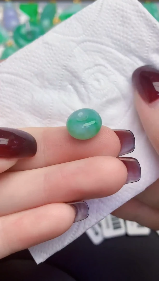 颈饰未镶嵌翡翠缅甸天然翡翠A货