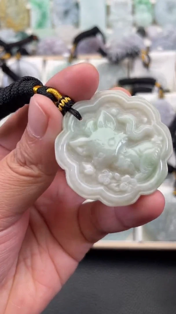 颈饰未镶嵌翡翠天然缅甸翡翠A货50