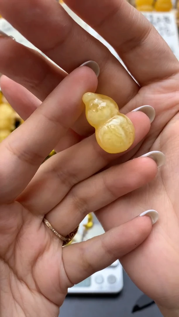 琥珀未镶嵌珠宝奇石105琥珀蜜蜡微瑕