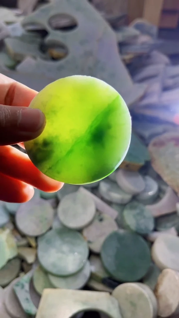 【闪购商品】翡翠挂件未镶嵌A货康壹226