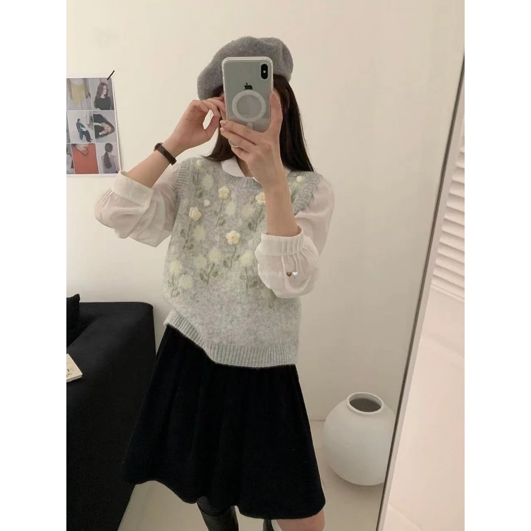 重磅推荐，上身绝美！温柔花朵刺绣针织马甲女短款宽松软糯毛衣背心