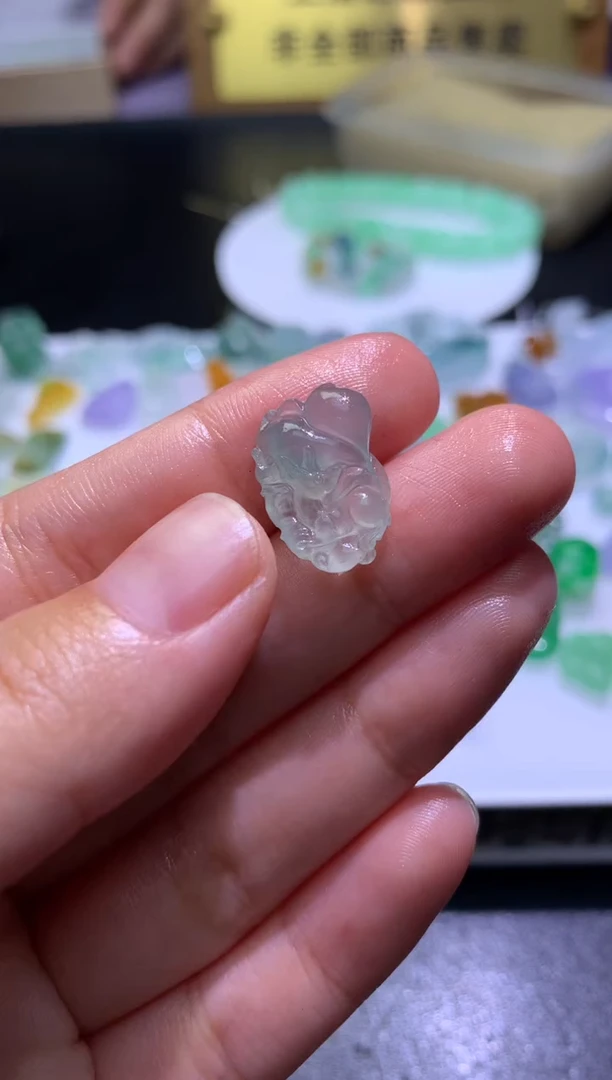 定制翡翠未镶嵌毛货