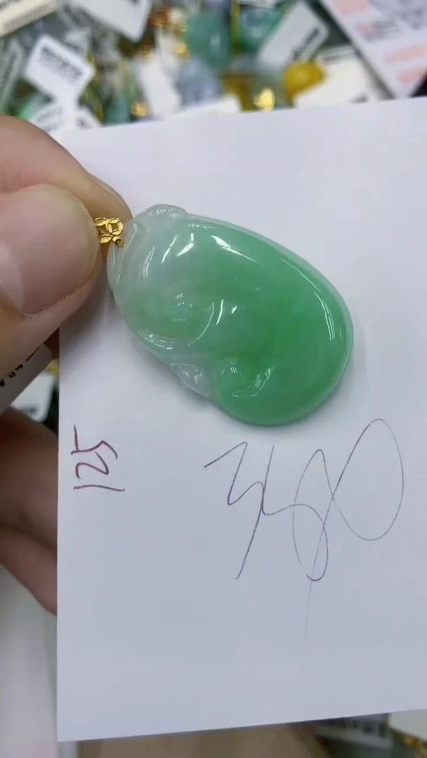 颈饰18K金镶嵌翡翠1111111111