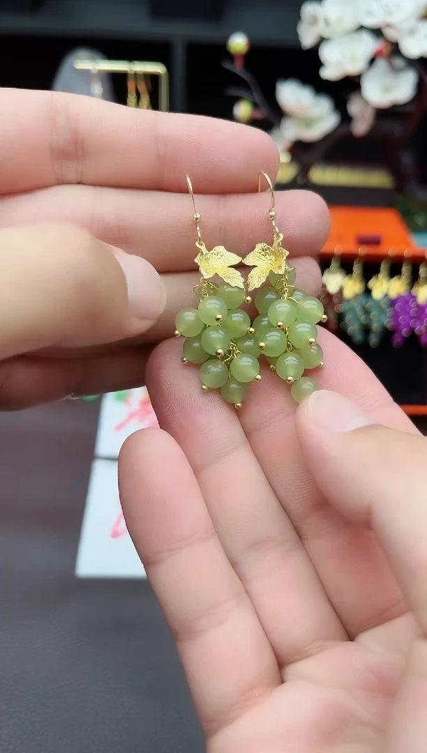 东陵石银S925镶嵌耳饰229000