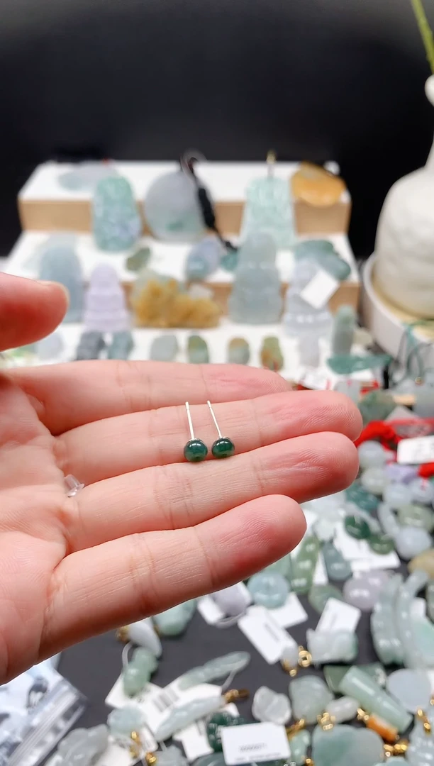 翡翠未镶嵌吊坠(不含链)烁耳钉