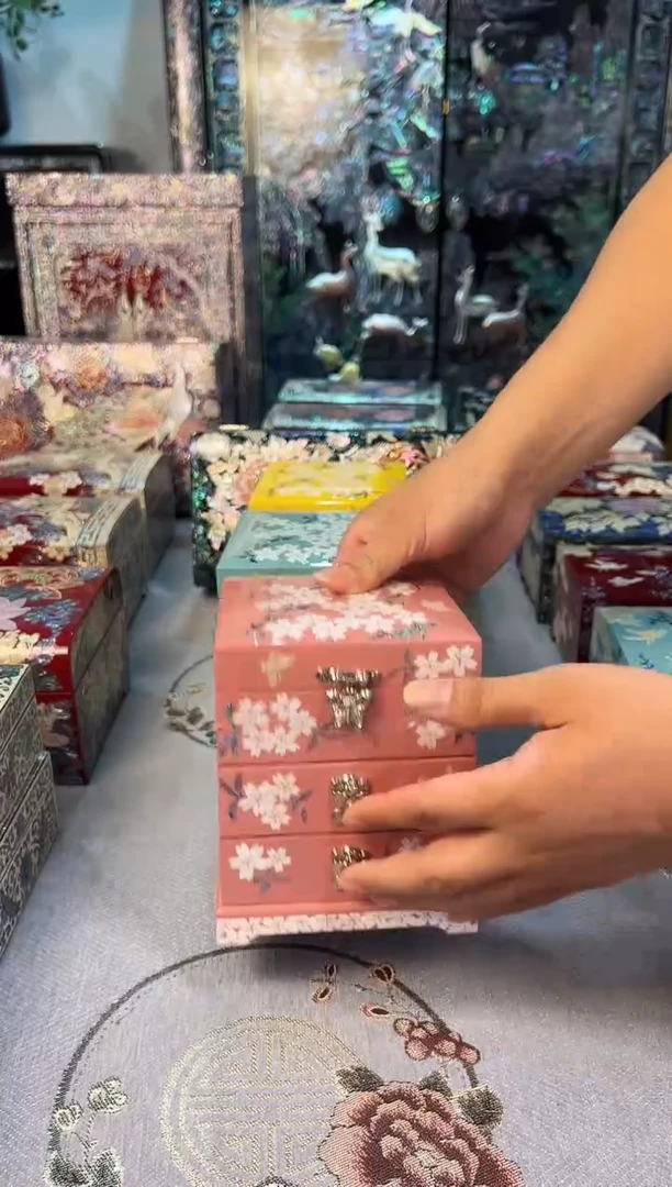 满贝底··弘贝雅螺钿漆器文化馆