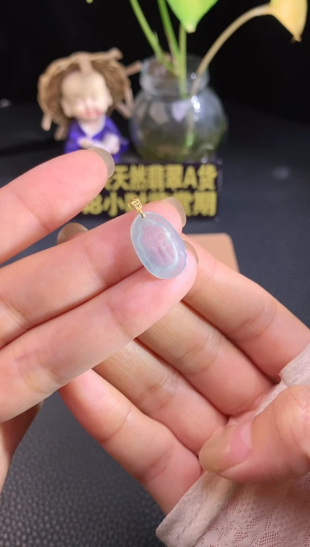 颈饰18K金镶嵌翡翠翡翠