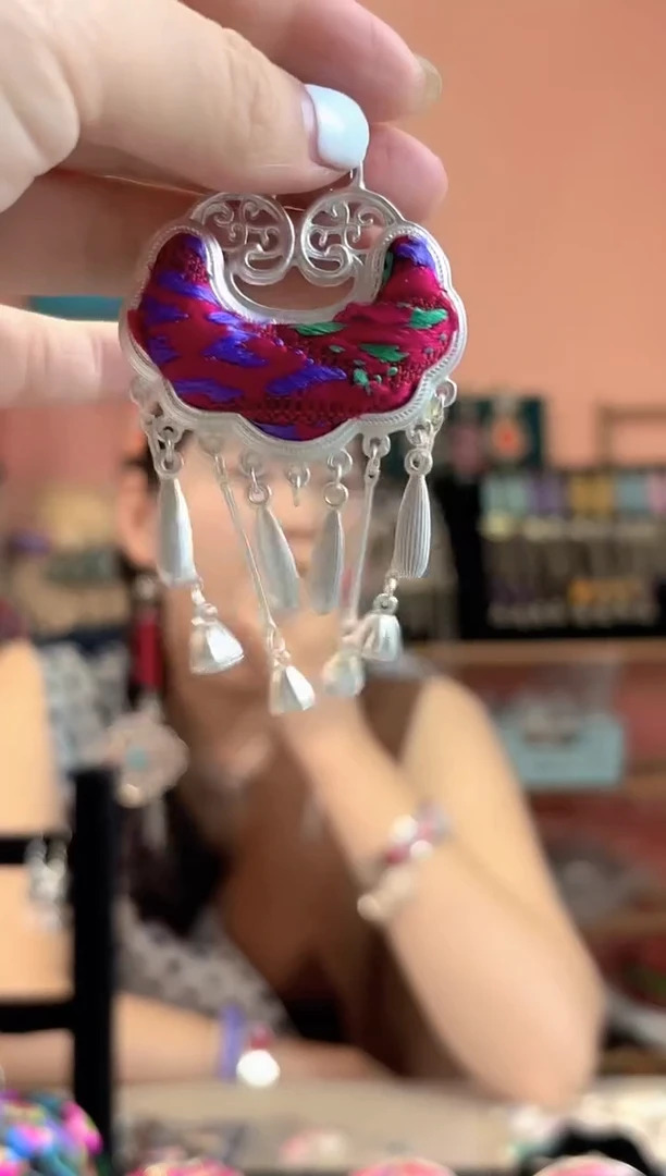 织绣艺枝独绣手工饰品191