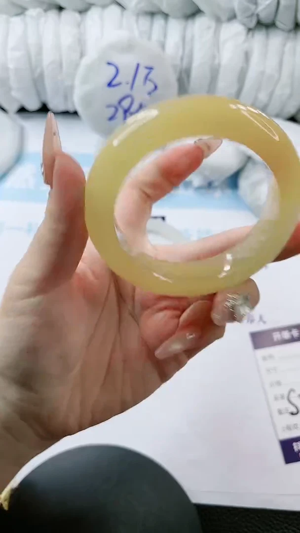 【闪购商品】石英质玉手镯未镶嵌多样性发货S438