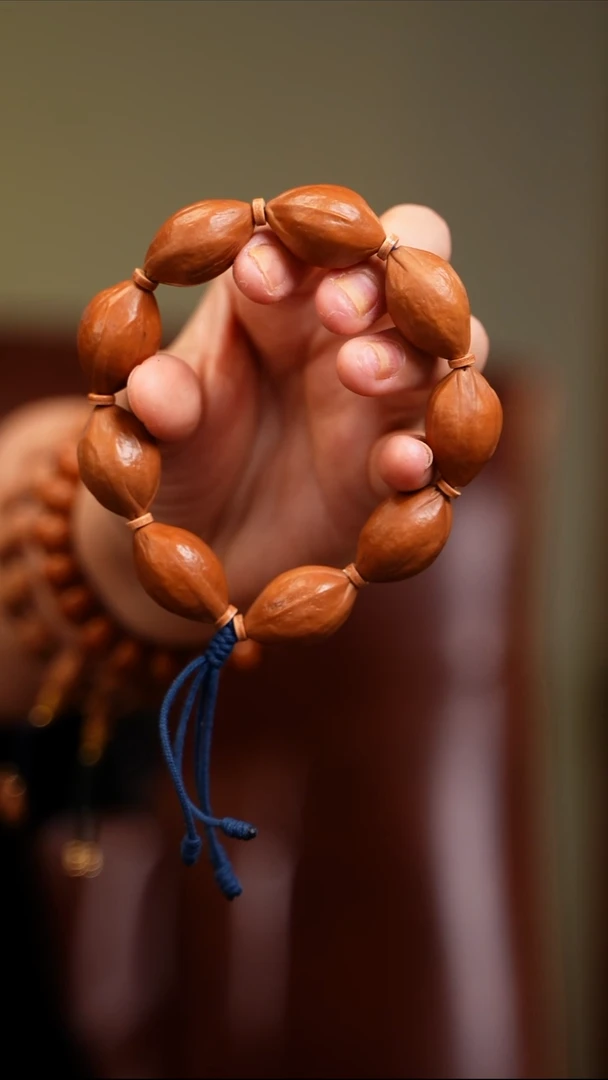 橄榄核吊坠马*宝苏工橄榄核