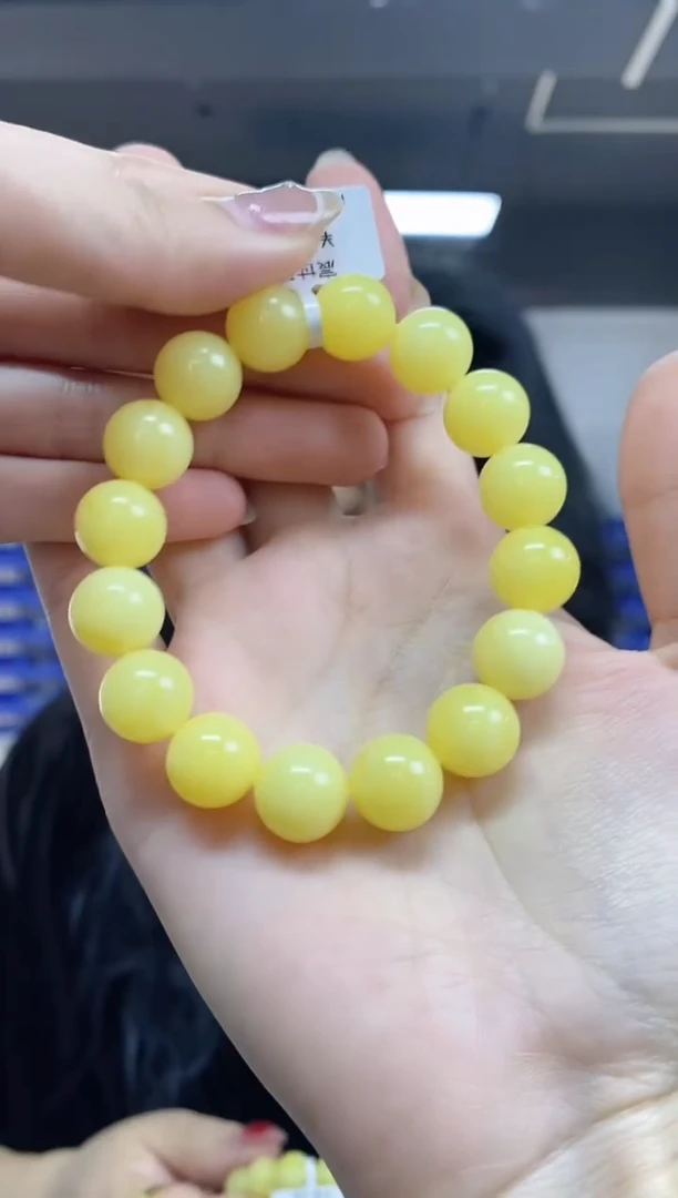 【闪购商品】蜜蜡裸石未镶嵌多样性发其一颜色微差