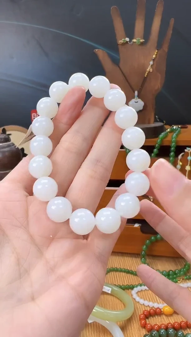 未镶嵌手串和田玉cg
