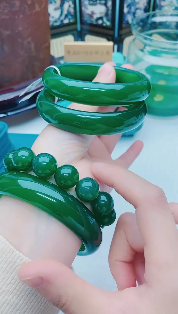 【闪购商品】玛瑙/玉髓手镯未镶嵌玛瑙手镯