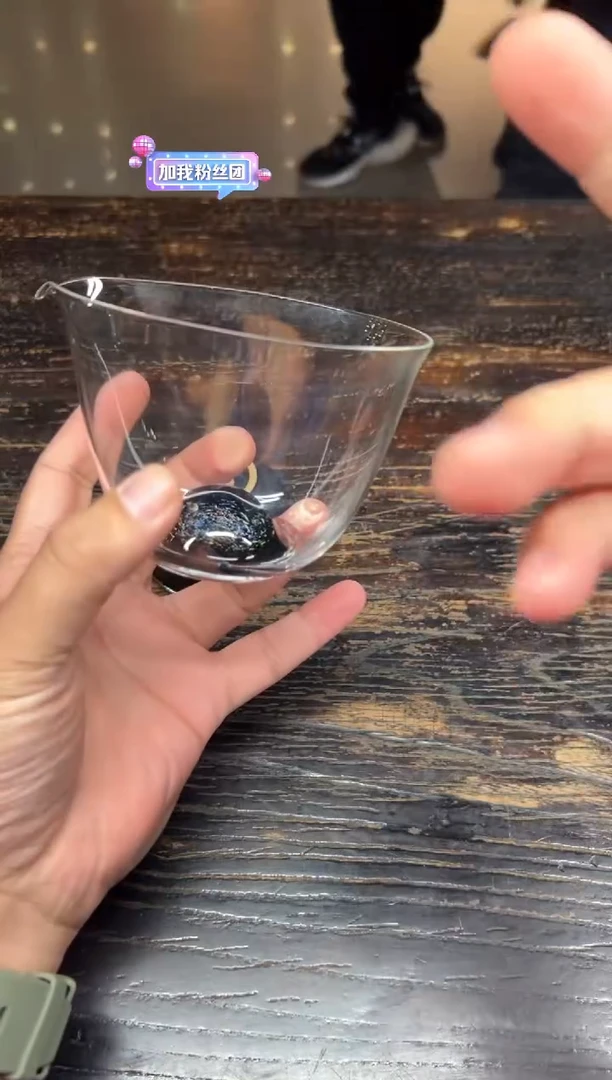 【闪购商品】/魏小玻掌心宇宙水滴公杯