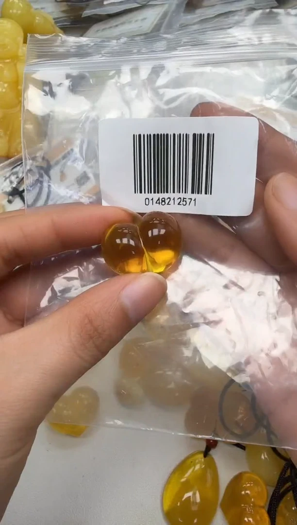裸石琥珀未镶嵌如图