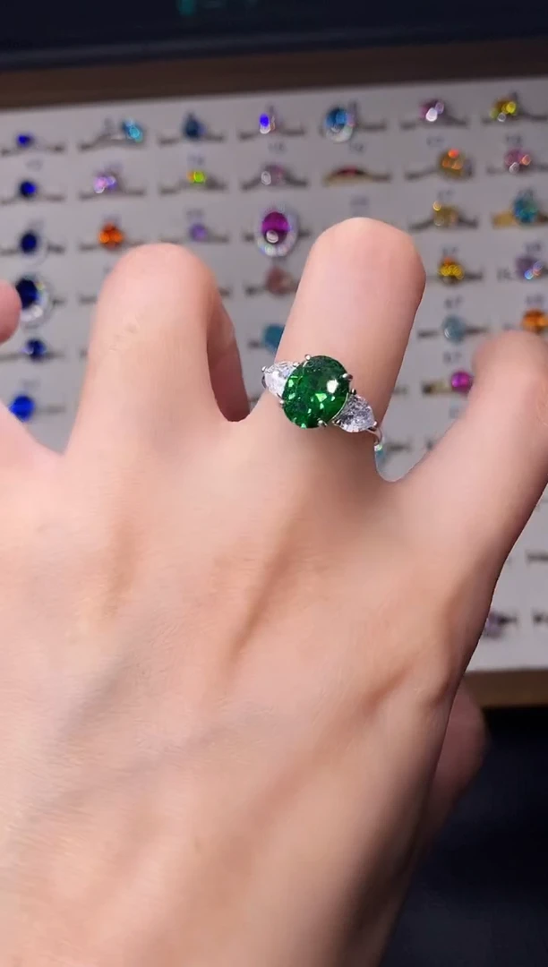 5克拉祖母绿（处理）欧美风戒指
