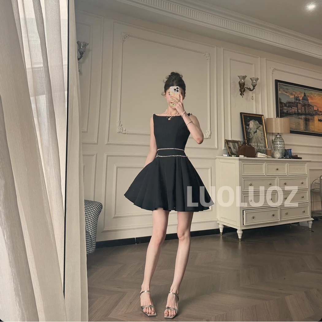 LUOLUOZ【追光逐影】高级感气质无袖腰部设计短款时尚连衣裙JF784