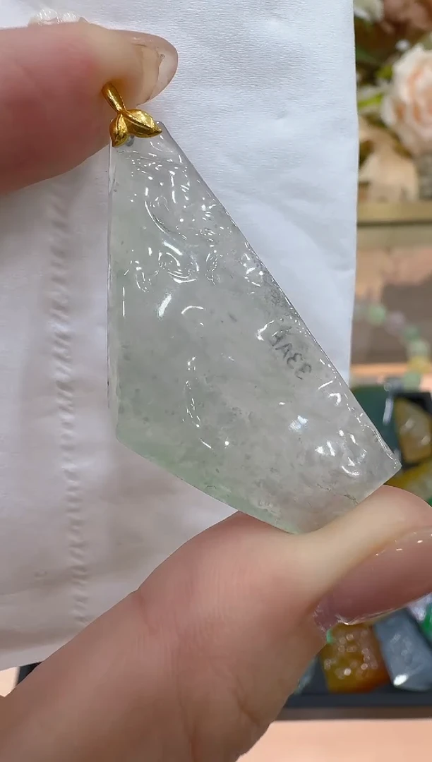 吊坠(不含链)18K金镶嵌翡翠多样性团购发一件