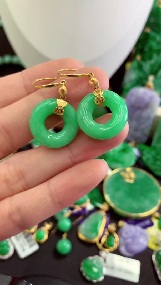 翡翠18K金镶嵌吊坠(不含链)一对发货