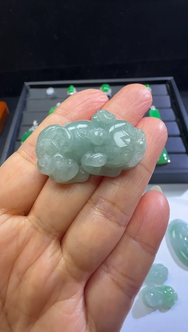 【闪购商品】翡翠吊坠(不含链)未镶嵌貔貅