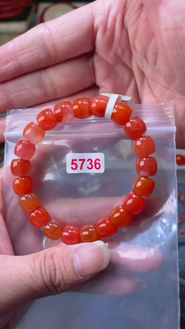 未镶嵌手链南红玛瑙多样性发其一