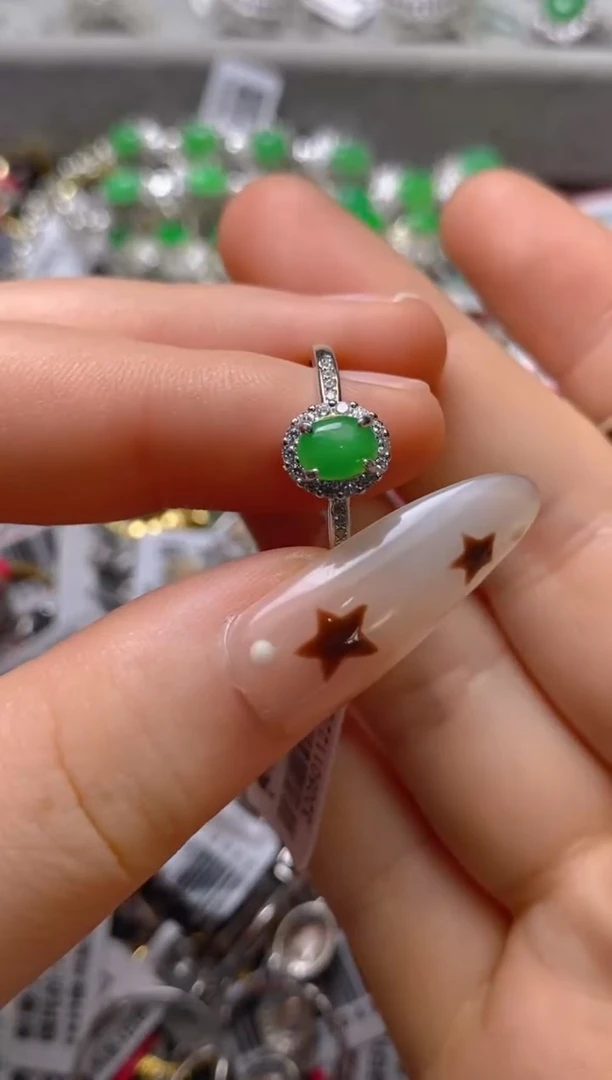 银S925镶嵌戒指翡翠百内无证书