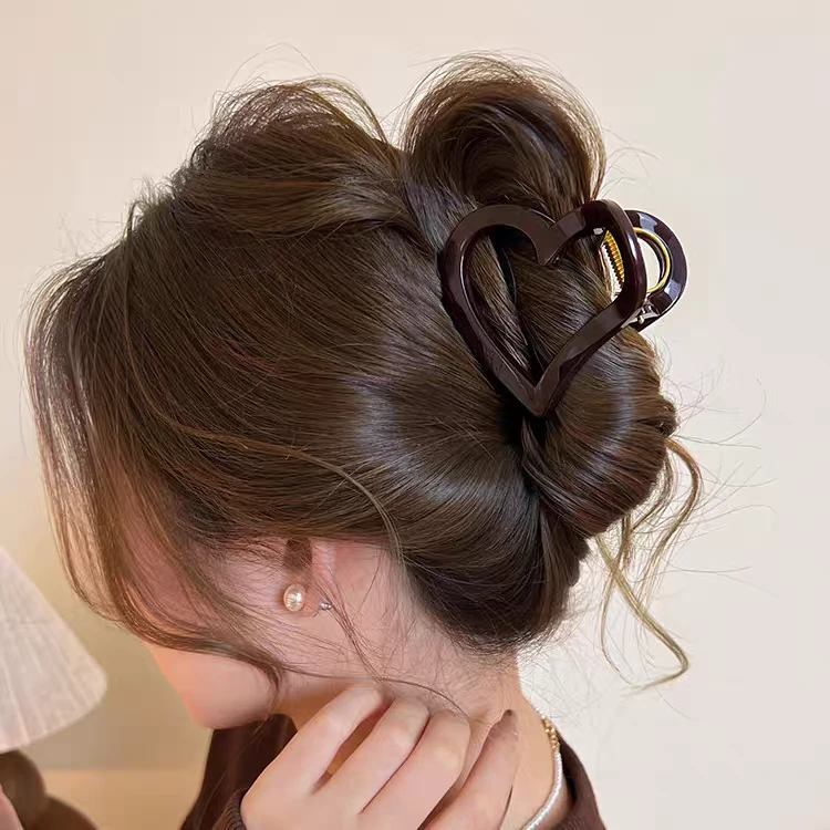 【艾米】新品镂空爱心（约6cm）半抓发夹高级定制抓夹M222