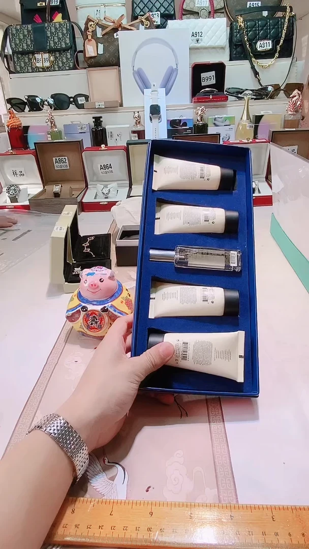 瓷片瓷器 库房到期 全部地板价@@1