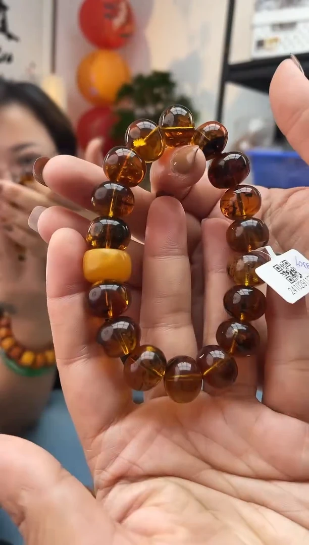 【闪购商品】琥珀珠宝奇石未镶嵌014发一件