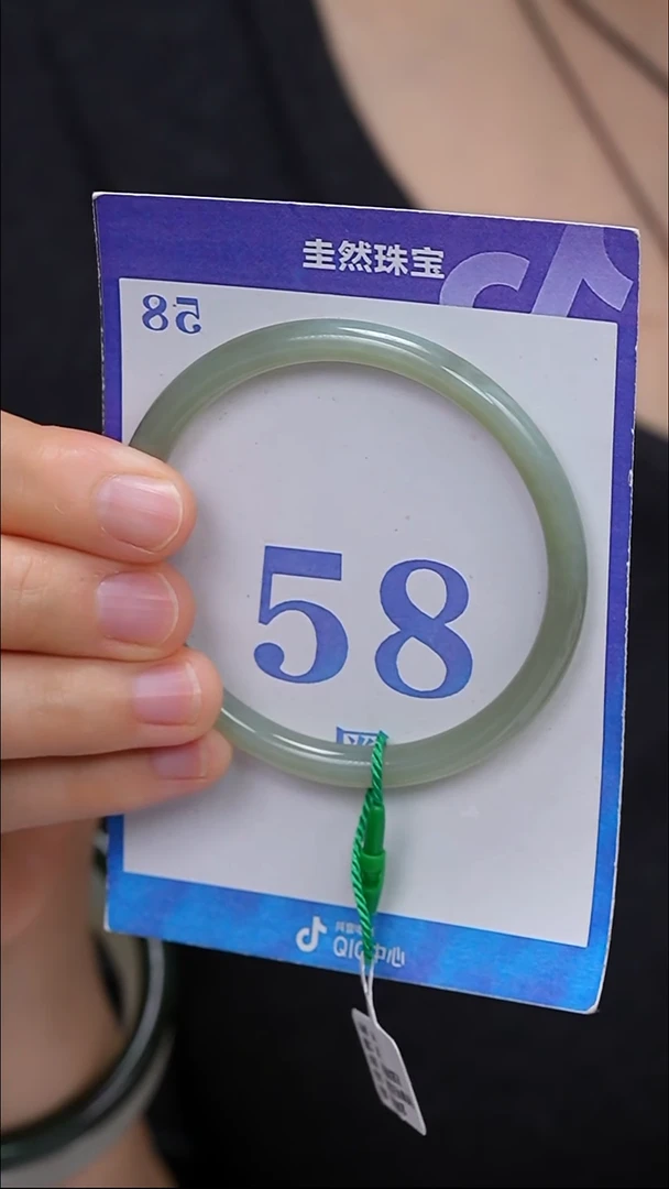 未镶嵌手镯和田玉31