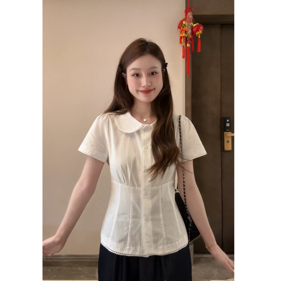 【飞鸽情书】2025夏季显瘦气质白色短款翻领收腰修身衬衫