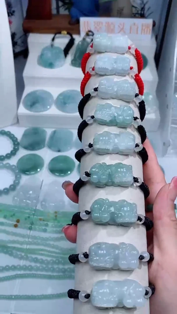 翡翠未镶嵌颈饰手绳吊坠团购多样性发一件