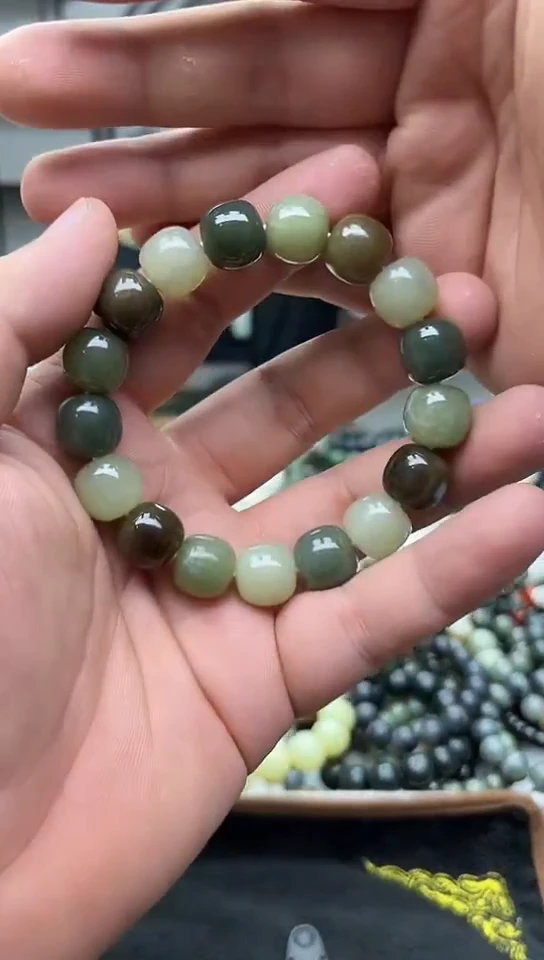 和田玉未镶嵌手串新疆多宝13有包容
