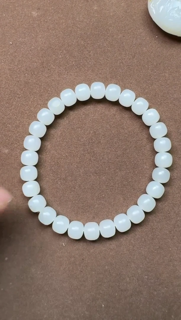 【闪购商品】和田玉颈饰未镶嵌卡8老型