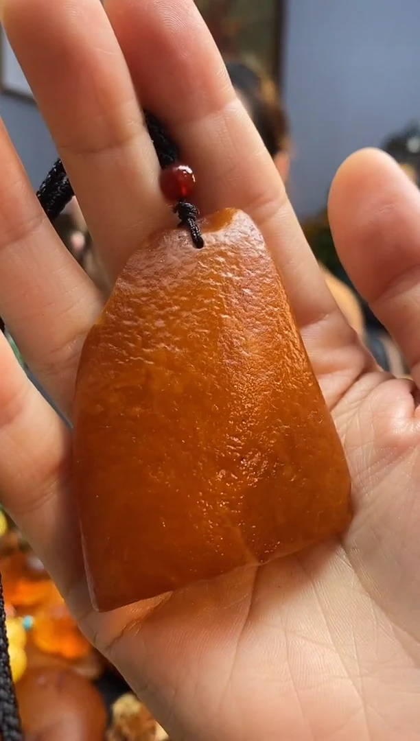 琥珀颈饰未镶嵌吊坠