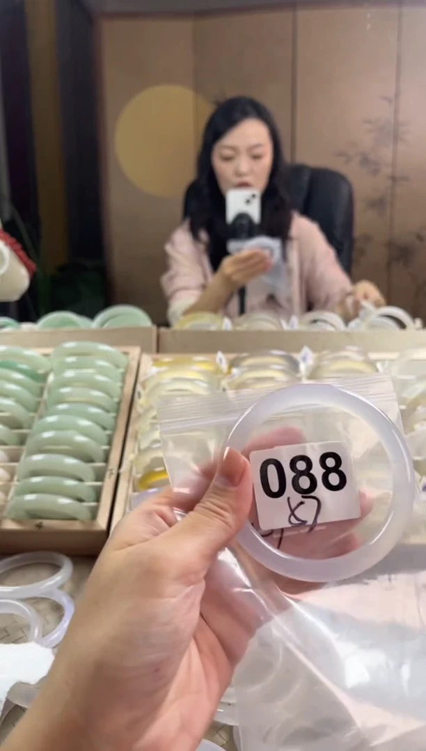 手镯玛瑙/玉髓未镶嵌088